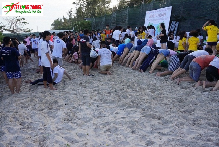 HÀM THUẬN NAM - LAGI - KÊ GÀ CỦA CÁC EM HỌC SINH TRƯỜNG THPT TRẦN ĐẠI NGHĨA